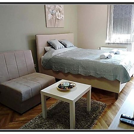 Apartment Libra Novi Sad Esterno foto