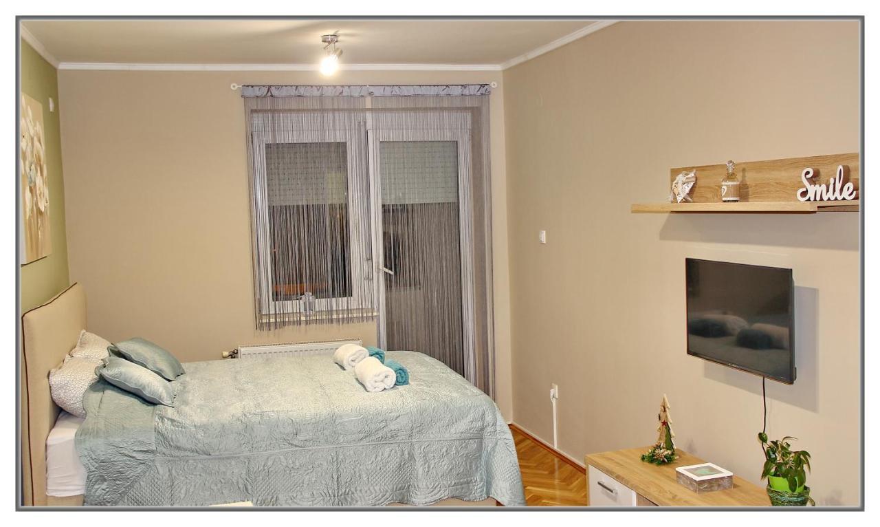 Apartment Libra Novi Sad Esterno foto